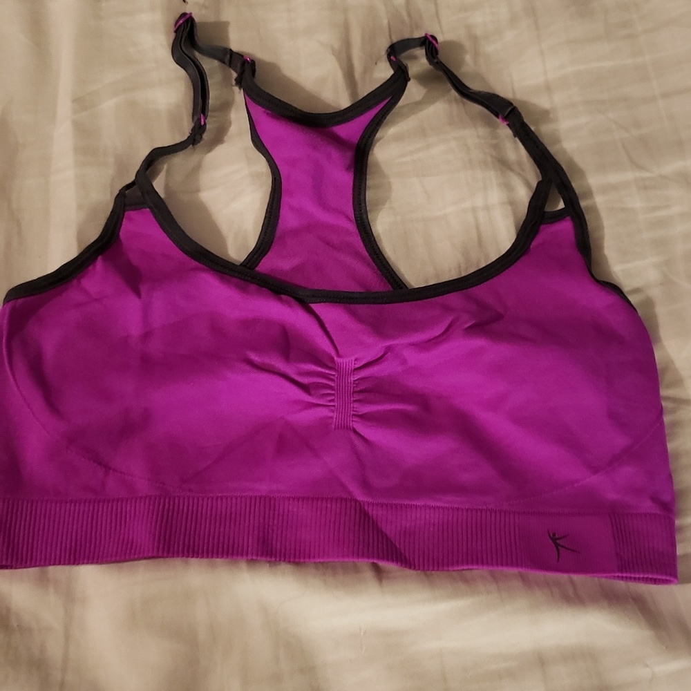 Sports bra
